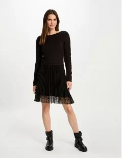 VESTIDO CURTO DE MALHA