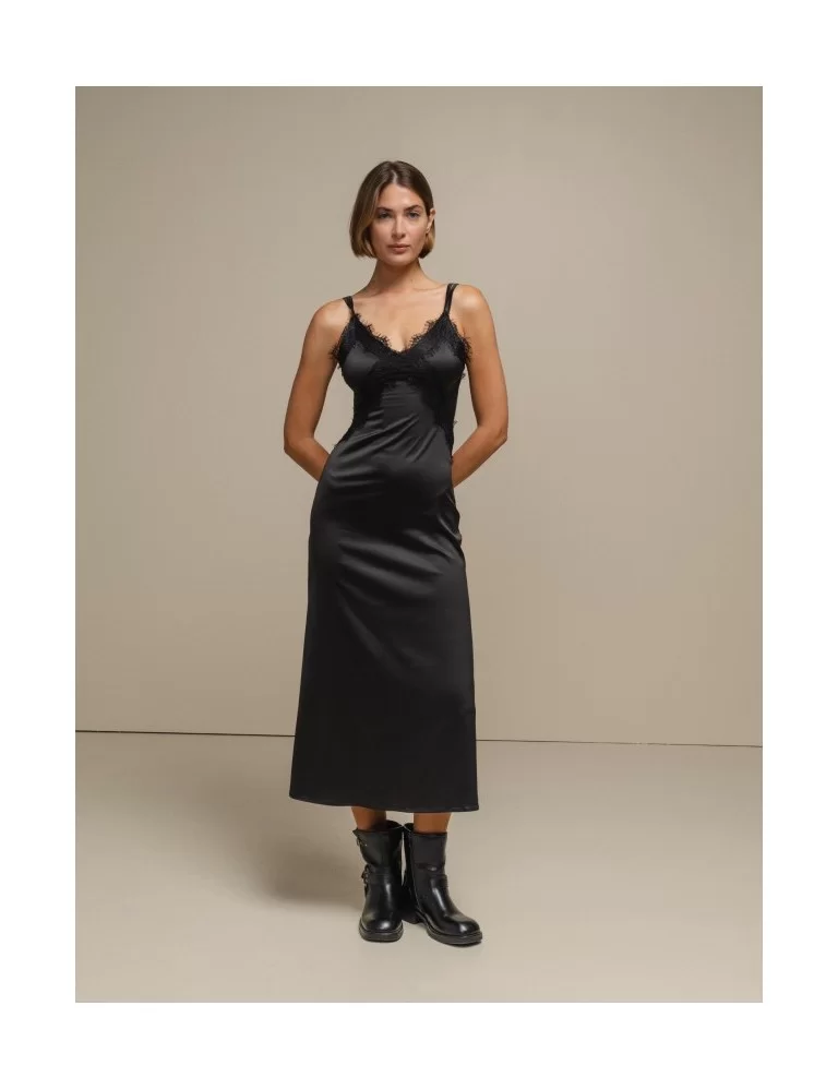 VESTIDO CETIM