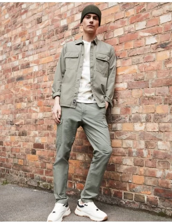 CALÇA CARGO SLIM TAPERED FIT