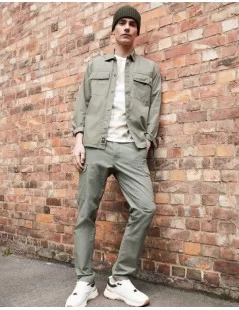 CALÇA CARGO SLIM TAPERED FIT