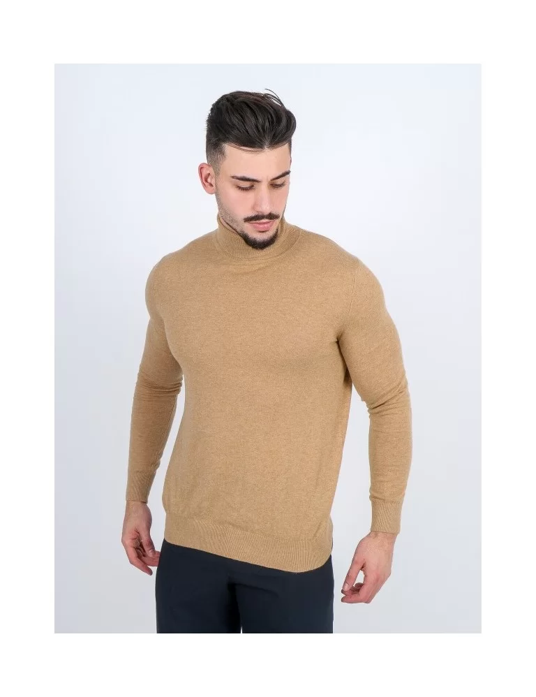 CAMISOLA DE GOLA ALTA