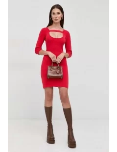 VESTIDO DE MALHA COM DECOTE