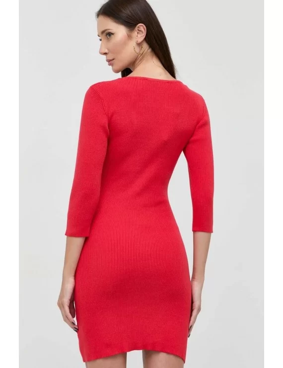 VESTIDO DE MALHA COM DECOTE