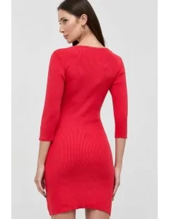 VESTIDO DE MALHA COM DECOTE