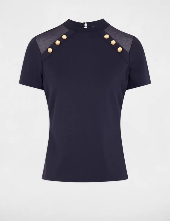 T-SHIRT COM BOTÕES