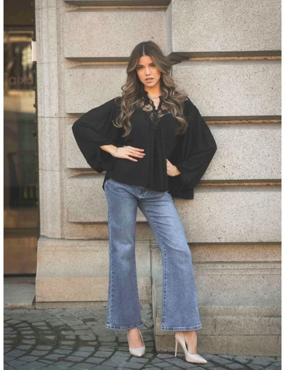 BLUSA RENDADA