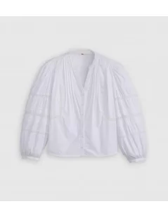 BLUSA COM DETALHES EM RENDA
