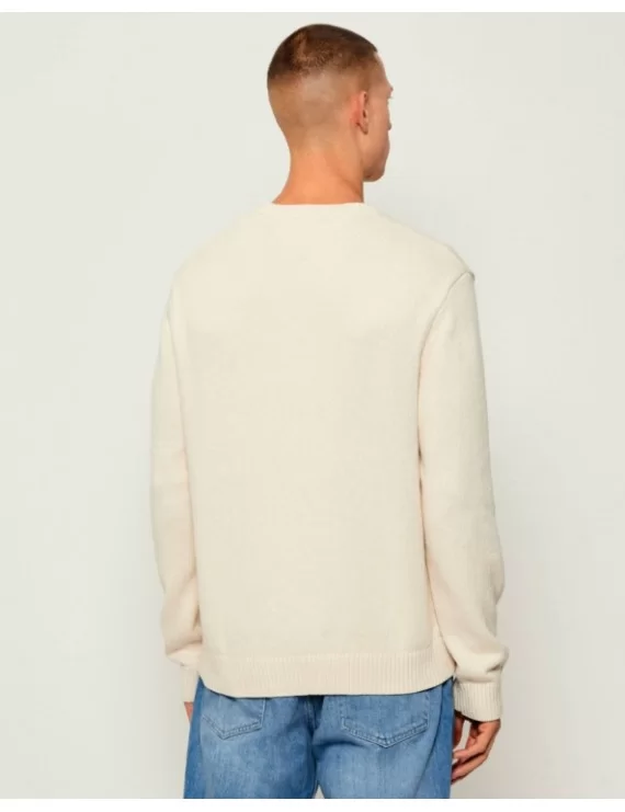 SWEAT COM DECOTE REDONDO