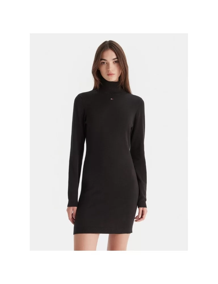 VESTIDO JUSTO DE GOLA ALTA