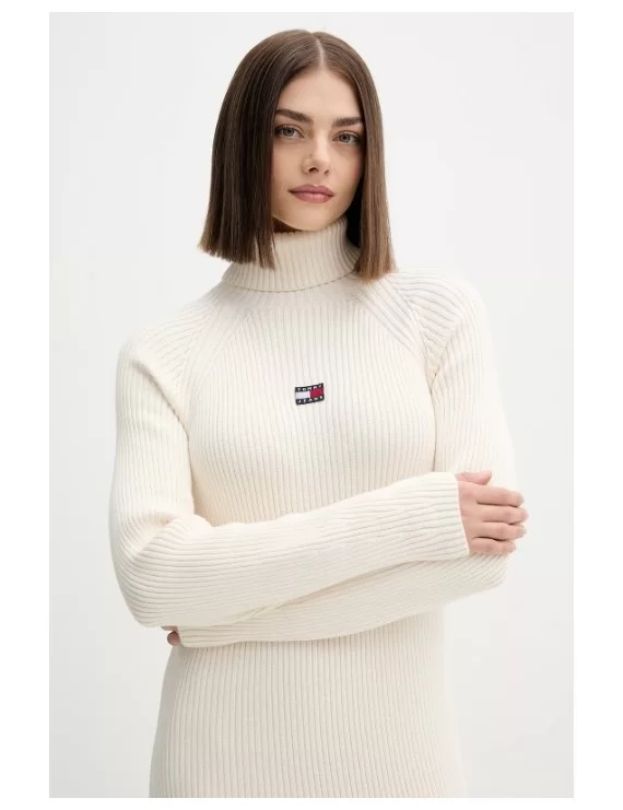 VESTIDO DE MALHA COM GOLA ALTA