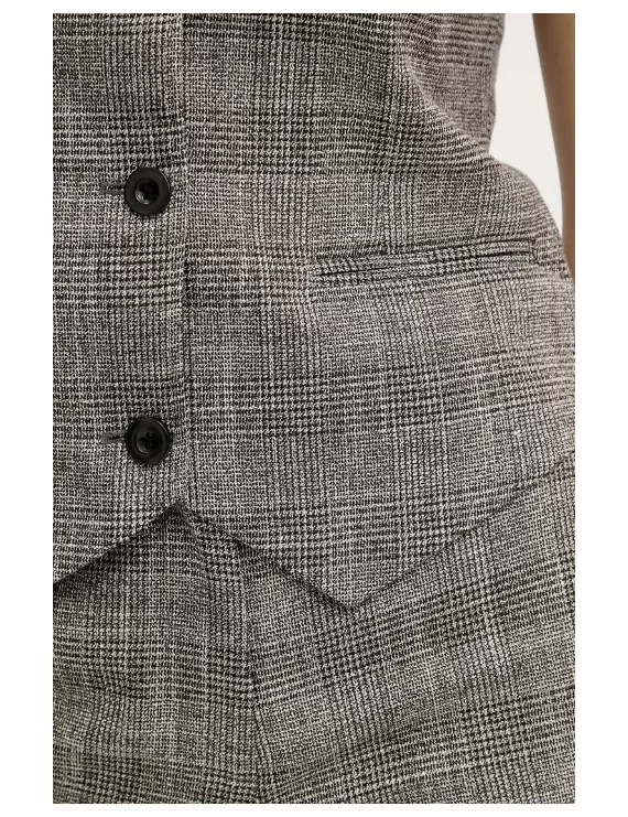 COLETE COM DETALHES DOURADOS