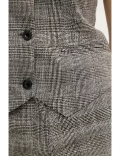 COLETE COM DETALHES DOURADOS