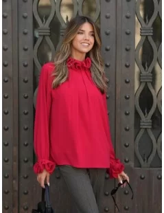 BLUSA COM FOLHOS