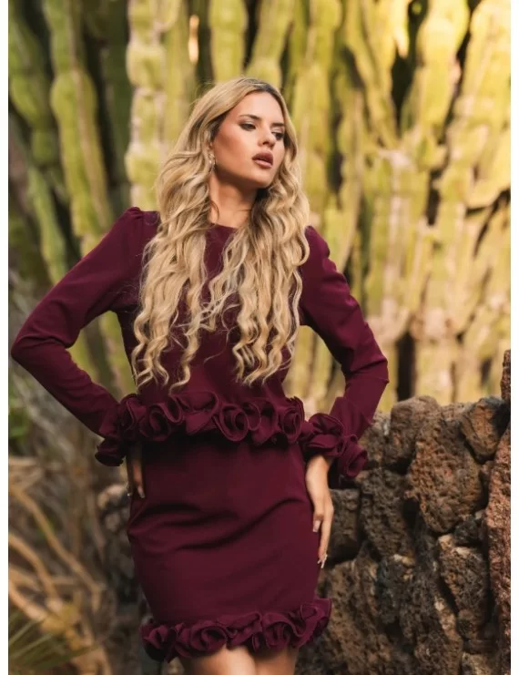 CONJUNTO CAMISOLA E SAIA