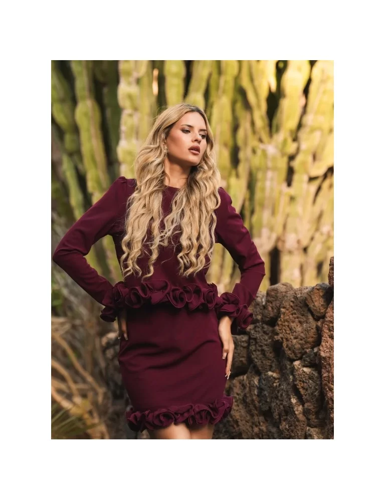 CONJUNTO CAMISOLA E SAIA