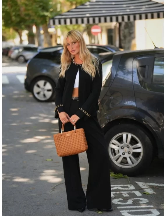 CARDIGAN COM PORMENORES