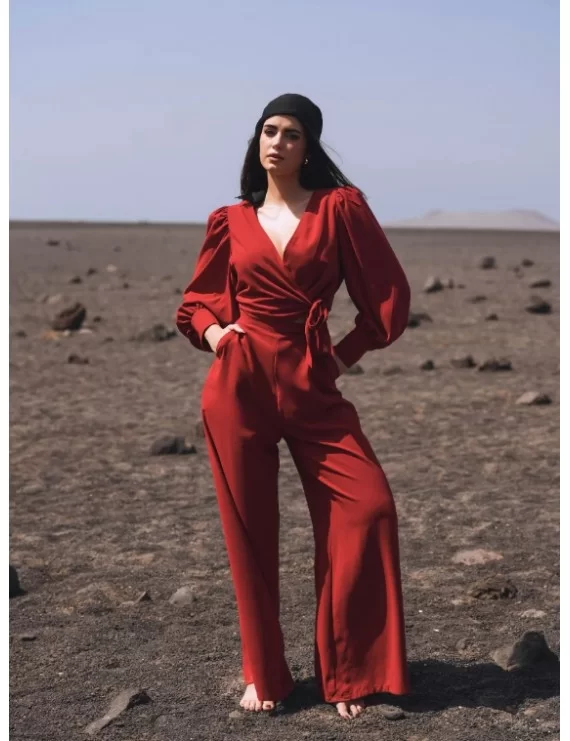 CONJUNTO BLUSA E CALÇAS