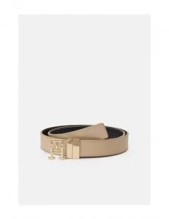 CINTO COM DETALHE DOURADO