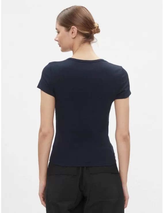 T-SHIRT SLIM FIT