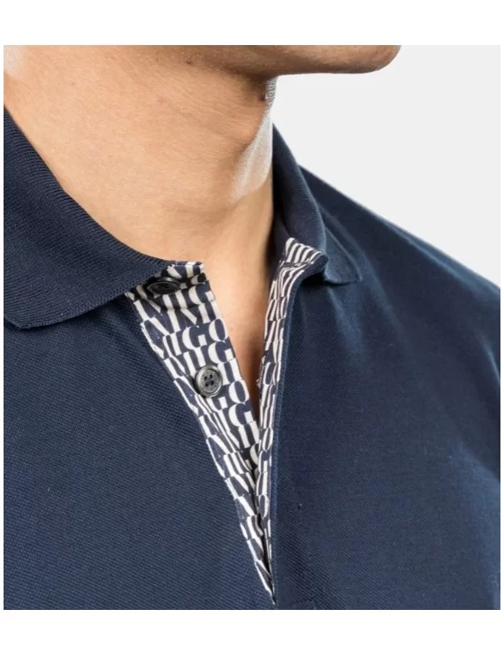 POLO C/DETALHE MONOGRAMA