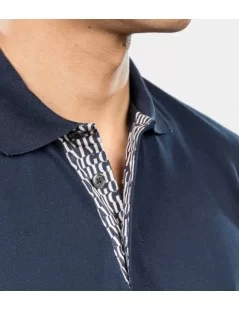 POLO C/DETALHE MONOGRAMA